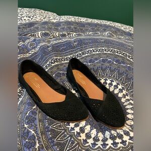 TOMS Jutti Perforated Black Women's Flats